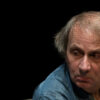 Plataforma es una obra imperdible que nos empuja al eterno debate entre los límites del artista y la obra y, que sólo leyéndola parece que puedes descifrar un poco más la excéntrica personalidad de Michel Huouellebecq.